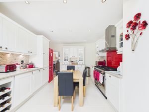 Kitchen- click for photo gallery